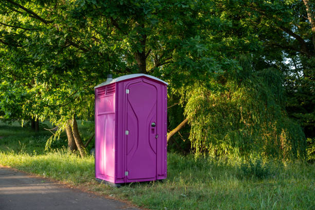 Best Porta potty rental near me  in Ligonier, IN